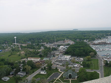 Put-in-Bay village aerial May 2009.JPG