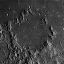 Réaumur crater 4101 h3.jpg