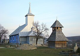 Kirche im Dorf Șopteriu