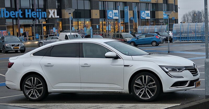 File:Renault Talisman bei Albert Heijn Kerkrade 02.jpg