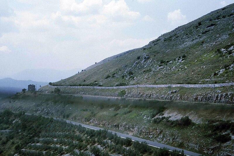 File:Roma Fiuggi hillside II.jpg