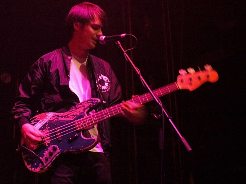 File:Sam Farrar - Phantom Planet (2917001023).jpg