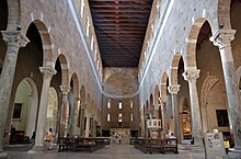 Navata centrale della basilica