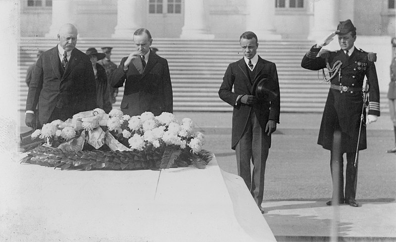 File:Secretary of War John Weeks, Pres. Calvin Coolidge, and Asst. Secretary of the Navy Theodore Roosevelt, Jr., at Tomb of the Unknown Soldier, Armistice Day.jpg