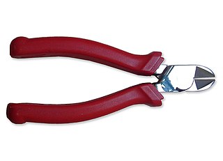 <span class="mw-page-title-main">Diagonal pliers</span> Cutting tool