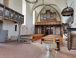 Steinhagen (Vorpommern), Dorfkirche (05).jpg