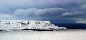 Svalbard Lufthavn, Longyear