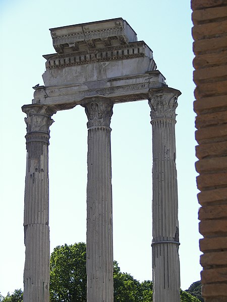 File:Temple of Castor and Pollux 3.jpg