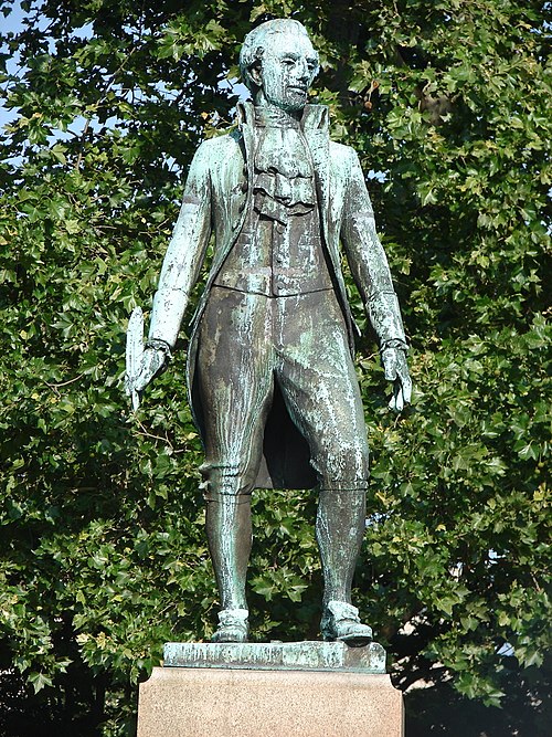 Statue of Fitzsimons in Philadelphia