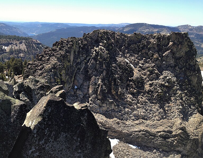 File:Twin Peaks, west peak.jpg