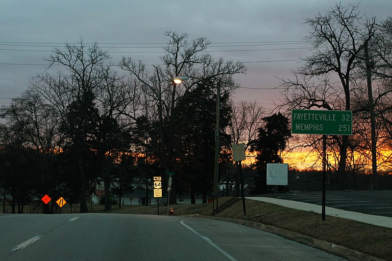 File:US64 West to Fayetteville and Memphis (30001259720).jpg