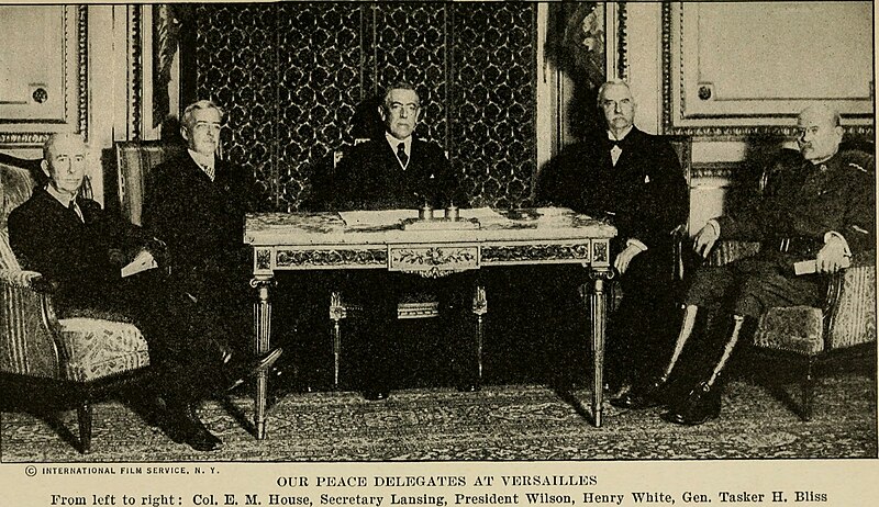 File:US Peace Delegates at Versailles (14594788897).jpg