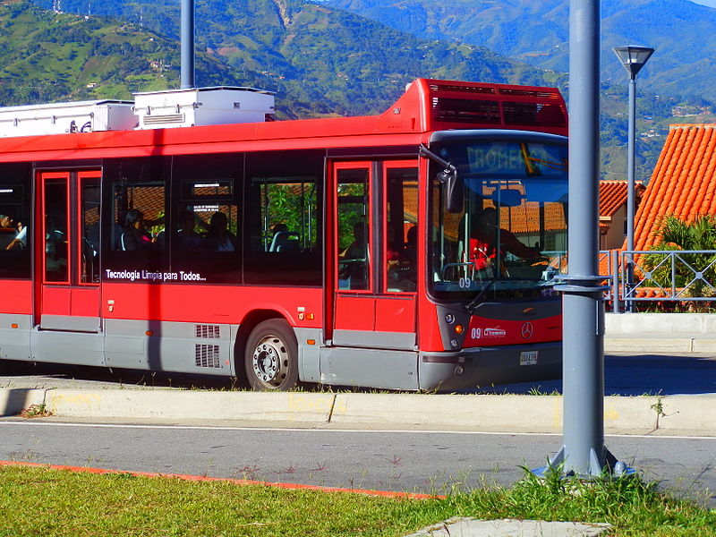 File:Unidad del Trolebús de Mérida.JPG