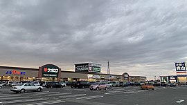 コモタウン新津（旧・スーパーセンターウオロク新津店）