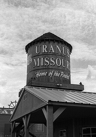 <span class="mw-page-title-main">Uranus, Missouri</span> Commercial business on former US Route 66 in Missouri