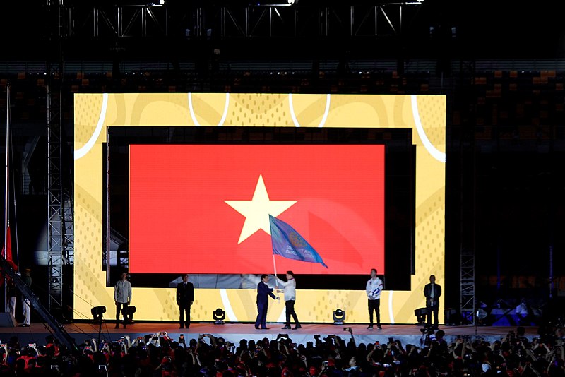 File:Vietnam SEAG Flag 2019 SEA Games closing.jpg