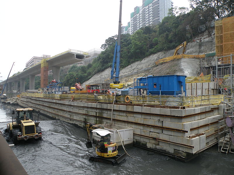 File:West Viaduct of Wong Chuk Hang Station under construction.JPG