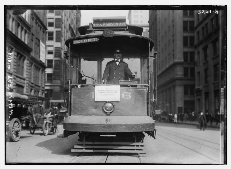 File:"Clean Up" day - street car - 4th and Madison Ave. LCCN2014697786.tif