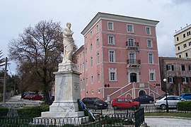 Academia Jónica y estatua de Juan Capo d'Istria