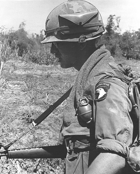 File:101st AB Patrol Vietnam.jpg