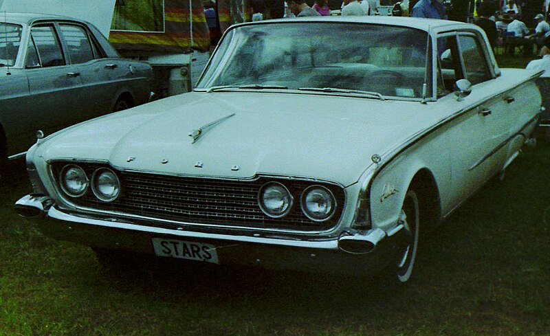 File:1960 Ford Sunliner (9667501467).jpg