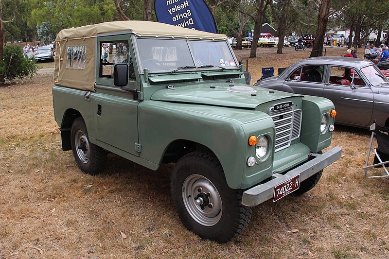 File:1976 Land Rover Series III 88 (46912892521).jpg