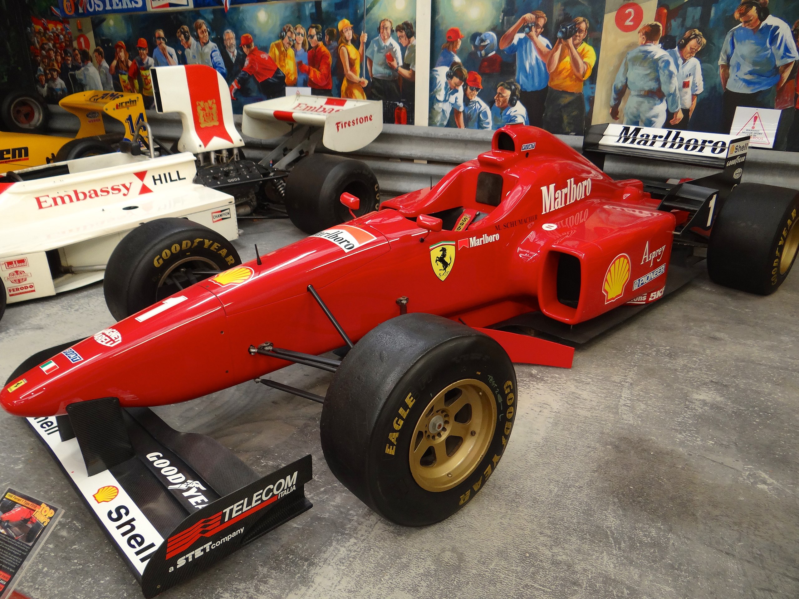 File:1996 Ferrari F1 Type F310 (15803027182).jpg - Wikimedia 