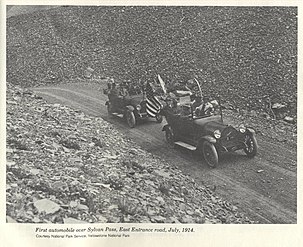 1st automobile over pass, 1914
