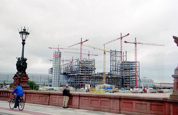 Berlin main station under contruction in 2005