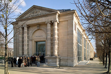 Musée de l'Orangerie, rastlinjak, spremenjen v galerijo za Monetove Vodne lilije