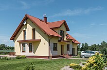 Typical suburban single-family house in Poland 2017 Dom nr 24a w Zablociu 1.jpg