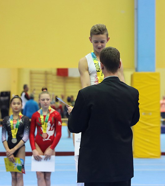 File:2019-11-30 OHC Liberec 2019 MAG Apparatus finals Victory ceremonies (Martin Rulsch) 63.jpg