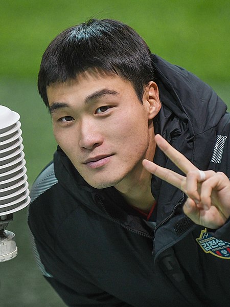 File:221012 FC 서울 vs 김천 상무 FC (강윤성).jpg