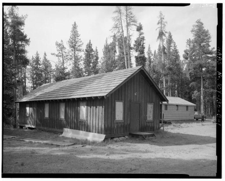 File:3-4 NORTHWEST ELEVATION - West Thumb Road Camp, Bunkhouse, 10' northeast of LCS-607 and 370' east of Mini Store, West Thumb, Teton County, WY HABS WYO,20-THUW,3B-1.tif