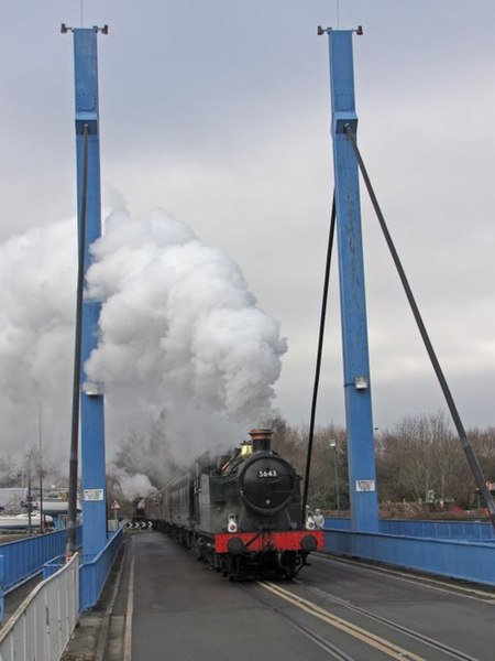 File:5643 on the swing bridge - geograph.org.uk - 1697655.jpg