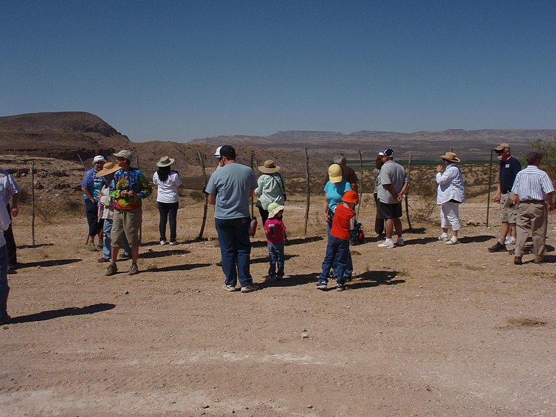 File:A tour group surveys San Diego (Tonuco) Mountain in Dona Ana County, NM (875baffc-bcdf-42e6-8e2a-f709ac2bf9e8).JPG