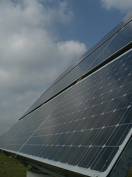 File:Adlershof photovoltaic power station (4).jpg