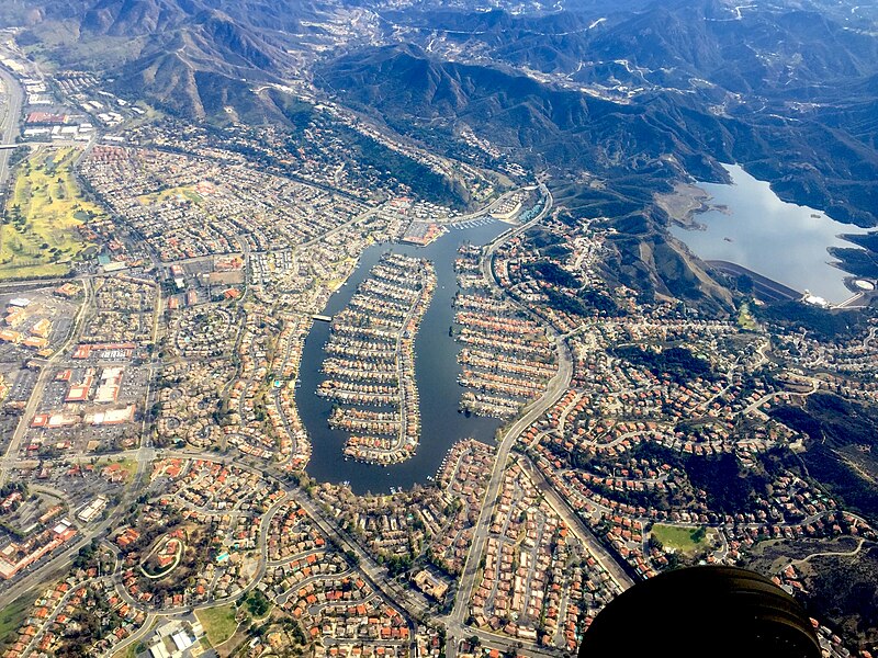 File:Aerial-of-Westlake-Lake-in-Westlake-Village.jpg