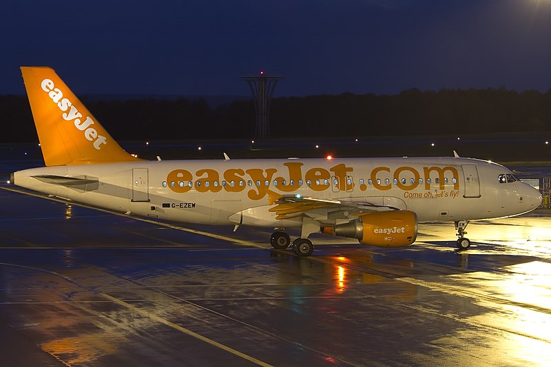 File:Airbus A319-111 easyJet G-EZEW, LUX Luxembourg (Findel), Luxembourg PP1353480566.jpg