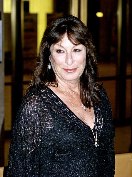 ANJELICA HUSTON