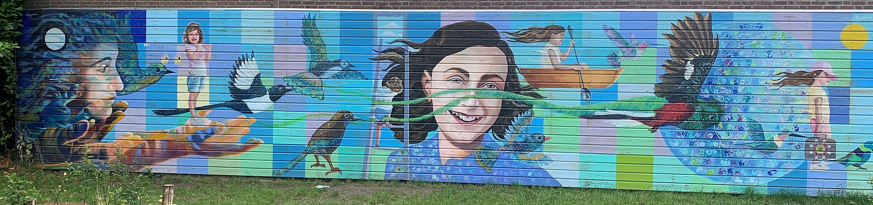 Byron Gómez Chavarría, Mural of Anne Frank with birds and hand prints of children (2017), Anne Frankschool, Utrecht, the Netherlands, 2020