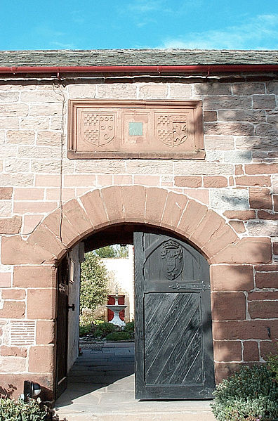 File:Appleby, St Anne's Hospital entrance.jpg