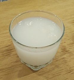Arak with water and ice.jpg
