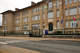 Le lycée Rollinat d'Argenton-sur-Creuse en 2012.