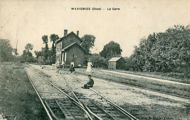 File:BETIS - WAVIGNIES - La Gare.JPG