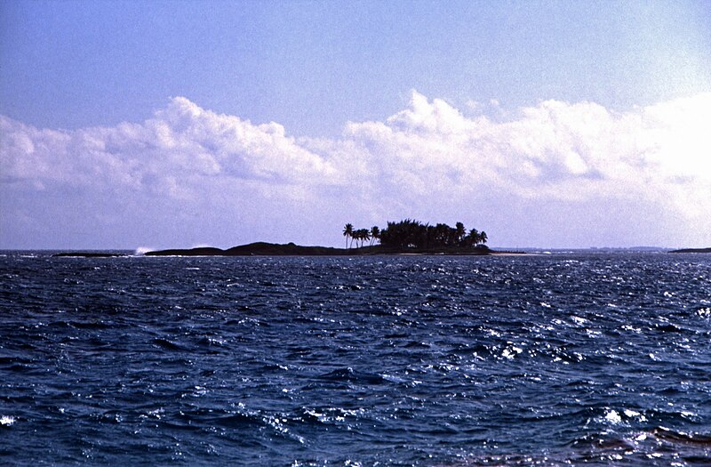 File:Bahamas 1989 (468) Abaco Parrots Cays (24823584872).jpg