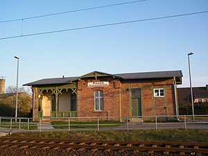 Bahnhof-Pinnow.JPG