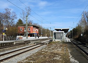 Bahnhof Grafrath Bahnsteige 2021.jpg