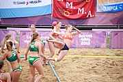 Deutsch: Beachhandball bei den Olympischen Jugendspielen 2018; Tag 6, 12. Oktober 2018; Mädchen, Hauptrundenspiel – Ungarn-Niederlande 2:1 English: Beach handball at the 2018 Summer Youth Olympics at 12 October 2018 – Girls Main Round – Hungary-Netherlands 2:1