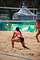 Deutsch: Beachvolleyball bei den Olympischen Jugendspielen 2018; Tag 8, 14. Oktober 2018; Mädchen, Achtelfinale – USA-Peru 2:0 (21–19/21–12) English: Beach volleyball at the 2018 Summer Youth Olympics at 14 October 2018 – Girls Round of 16 – USA-Peru 2:0 (21–19/21–12)